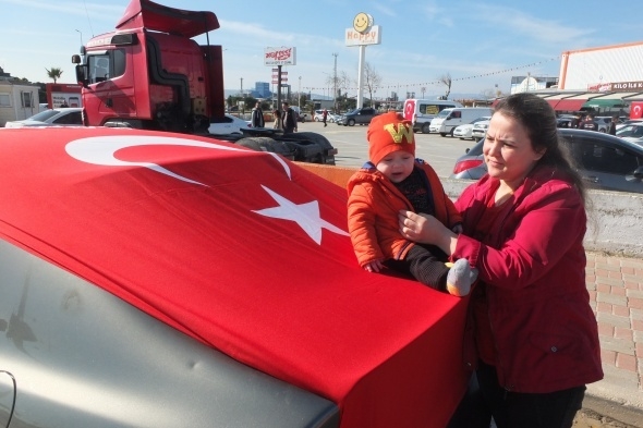 Yurdun dört bir yanı şehitlere desteğini böyle gösterdi 6