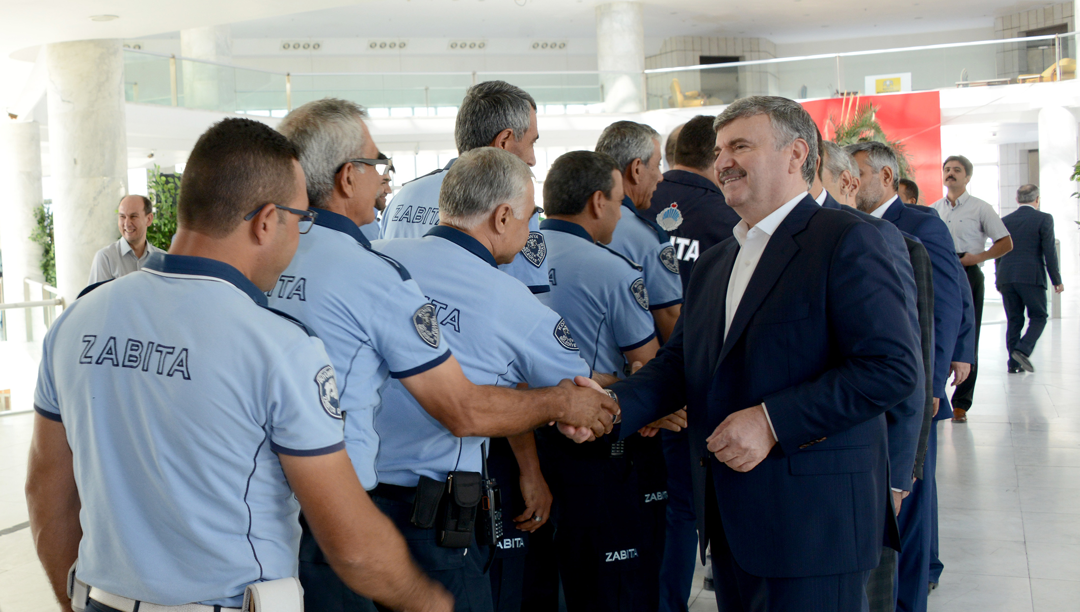 Başkan Akyürek Belediye Çalışanlarıyla Bayramlaştı