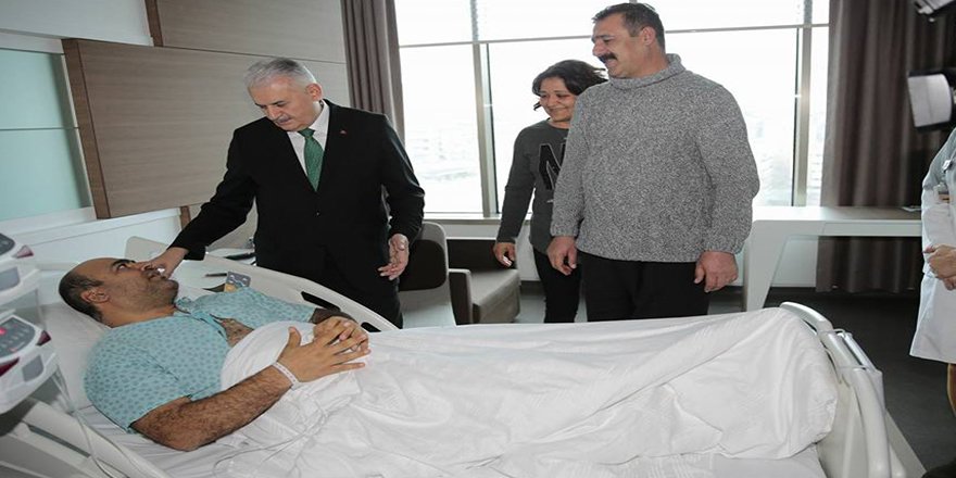 Başbakan Yıldırım Ankara'da Ereğlili Hastayı Ziyaret Etti