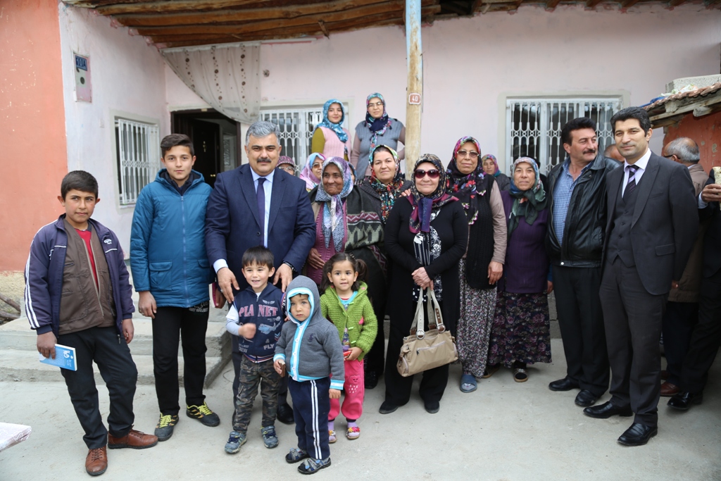 Başkan Özgüven Şinasi Mahallesindeydi