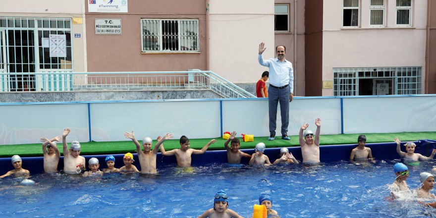 Bu Yaz 52 Bin Çocuk Hem Yüzme Öğrendi Hem Eğlendi
