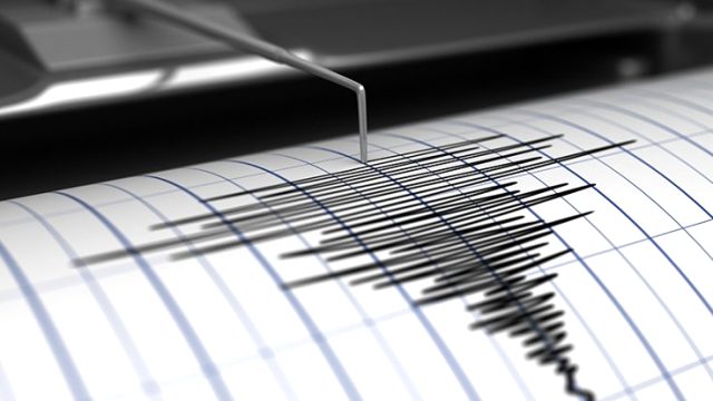Elazığ'da 6.5 büyüklüğünde bir deprem oldu