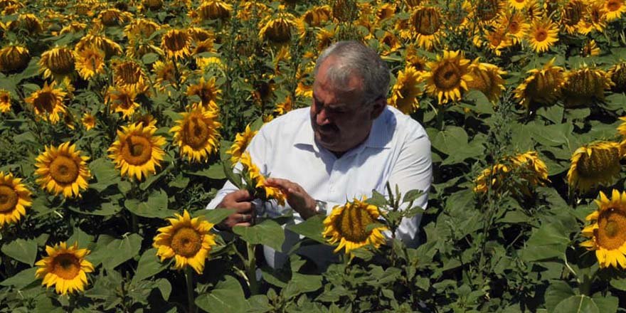 Konya Milletvekili Halil Etyemez 14 Mayıs Dünya Çiftçiler Günü'nü kutladı.
