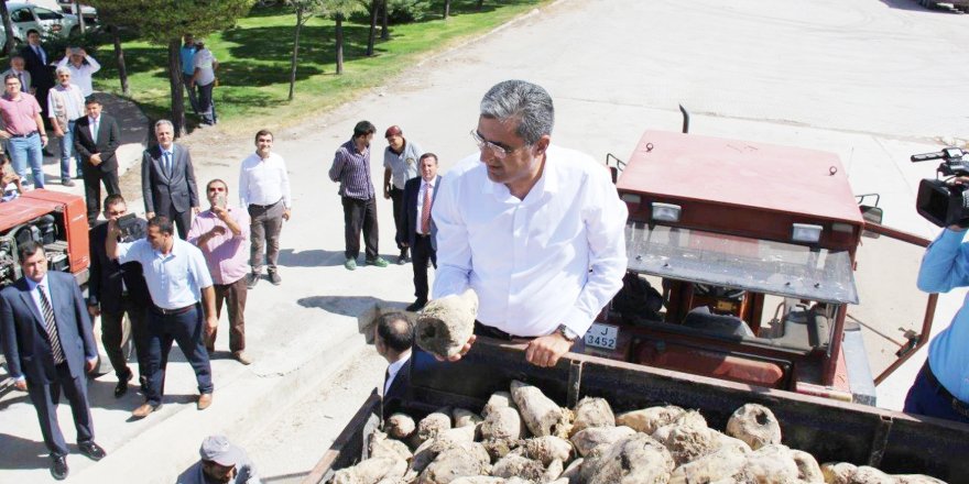 KONUK; ŞEKERİ MAMUL ÜRÜNLERE KATTIK, ANADOLU EKONOMİSİNDE YENİ UFUKLAR AÇTIK