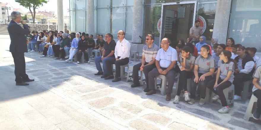 Karapınar’da Çedes Yıl Sonu Şenliği Coşkuyla Kutlandı