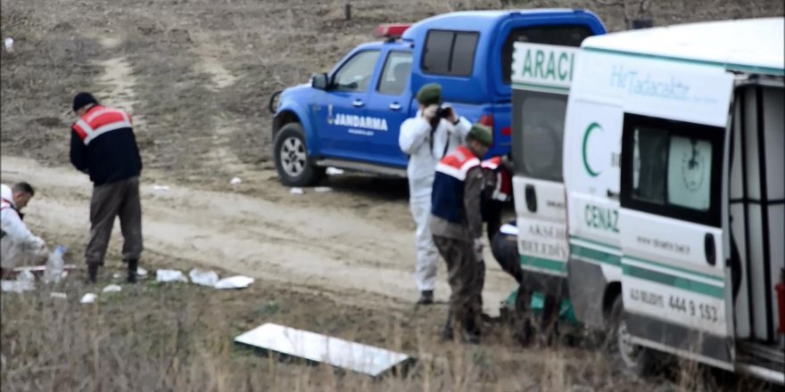 Demiryolunda Boğazı Kesilmiş Erkek Cesedi Bulundu