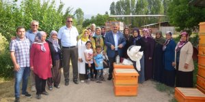 GİRİŞİMCİ KADINLARIMIZIN DESTEKÇİSİYİZ