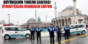 Büyükşehir Turizm Zabıtası Ziyaretçilere Rehberlik Ediyor