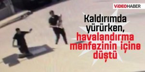 Kaldırımda yürürken, havalandırma menfezinin içine düştü