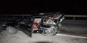 Otomobil otomobile çarptıı: 8 yaralı