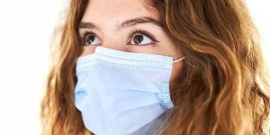 Yüz maskesi alerjisinin belirtileri nelerdir?
