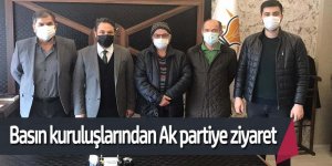 Basın mensuplarından AK Parti’ye iadeyi ziyaret