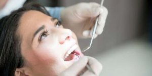 Düşük Bağışıklık Sisteminin Bir Zararı da Dişlere!