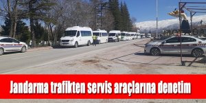 Jandarma trafikten servis araçlarına denetim