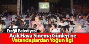 Ereğli Belediyesi Açık Hava Sinema Günleri’ne Vatandaşlardan Yoğun İlgi 