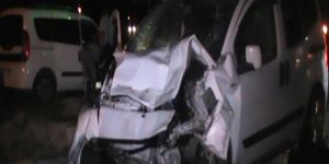 Düğün Dönüşü Kaza: 3 Yaralı