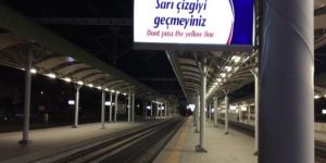 Selfie Çekmek İçin Çıktığı Vagonun Üzerinde Akıma Kapıldı