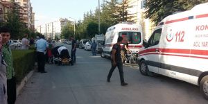 Motosikletin çarptığı 2 yaya yaralandı!