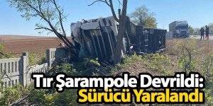 Tır Şarampole Devrildi: Sürücü Yaralandı