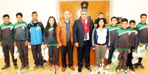 Şampiyonluk Madalyası Başkanın Boynunda
