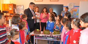 Başkandan Öğretmenler Günü Mesaisi