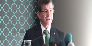 Davutoğlu, Üniversite Öğrencileriyle Buluştu