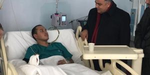 Başkan Özgüven Yaralı Asker Recep Güney’i Hastanede Ziyaret Etti