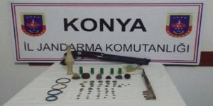 Jandarma otomobilde tarihi eser ele geçirdi 